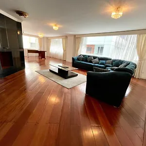 Executive Suites Bed & Breakfast Quito